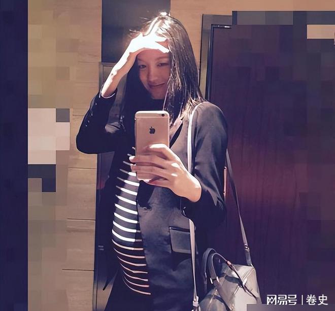 怀孕6个月上春晚站C位真人生赢家OG视讯艳压奚梦瑶拒嫁30亿豪门(图16)