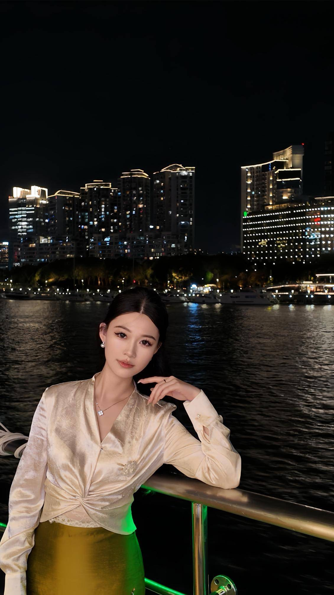 HomeBar打造沉浸式青年文化聚落OG视讯“微醺社交”新浪潮：叁佰里(图3)